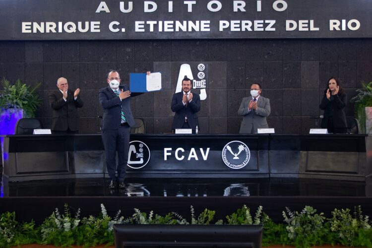 Rinde protesta Jesús Delgado Rivas como Director de la Facultad de Comercio de Victoria