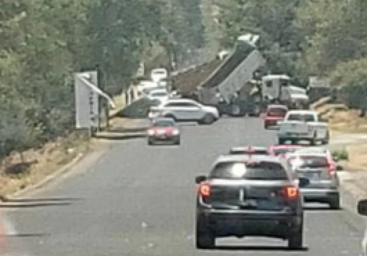 Tiroteo entre militares y grupo armado deja dos civiles muertos en Jalisco