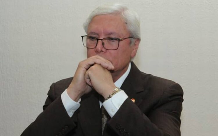 Ex gobernador de BC, acusado de peculado