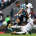 Cruz Azul vence 2-1 a Querétaro en un estadio Azteca desolado