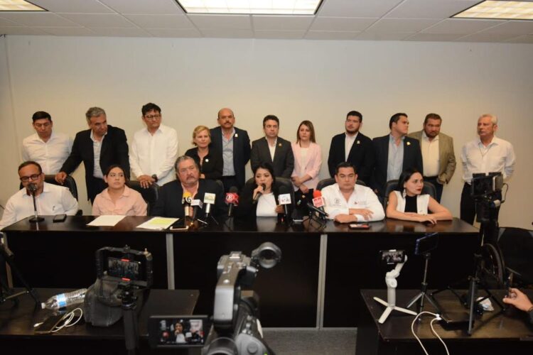 Celebran bancada de Morena y GC que tribunal desmontara andamiaje ilegal de CDV en Congreso