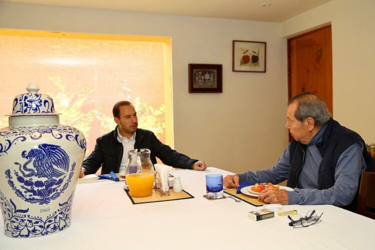 Porfirio Muñoz Ledo recibe en  su casa a Marko Cortés; hablan de ‘la compleja situación de  México’