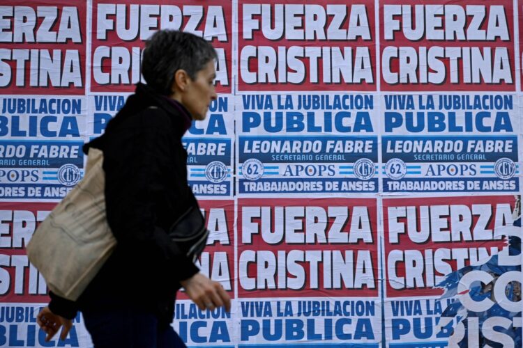 Detienen a novia de  individuo que intentó asesinar a Cristina Fernández; buscan a más