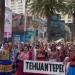 Marchan en CDMX por Día de la Resistencia Indígena