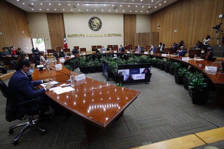 Advierte Morena que adelantarán proceso de elección de 4 consejeros del INE