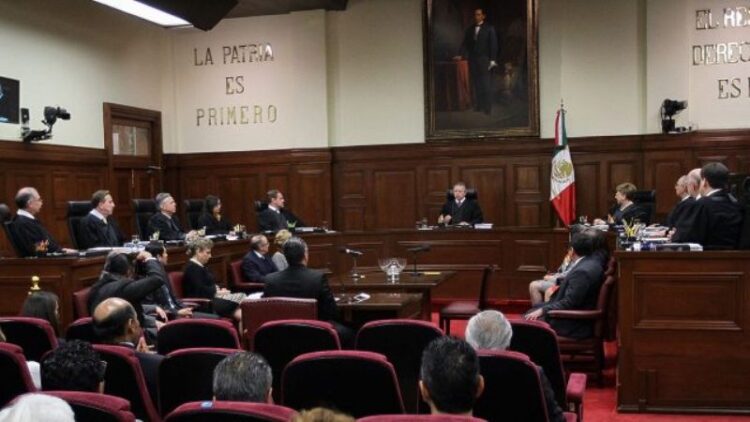 Proponen a SCJN ordenar a AMLO nominar a candidatos para Cofece