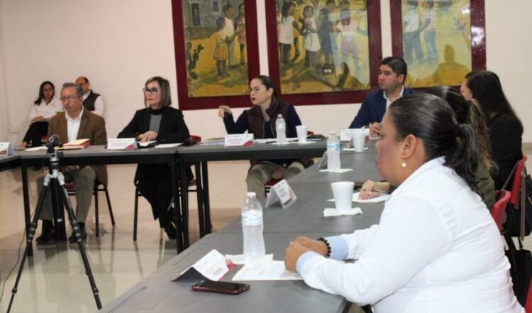 Buscan abatir rezago educativo de jóvenes y adultos en Tamaulipas