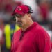 Coach de los Arizona Cardinal es despedido por manosear a mujer en México
