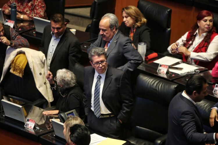 Agradece AMLO apoyo a legisladores y los invita a Palacio Nacional… que a Monreal no