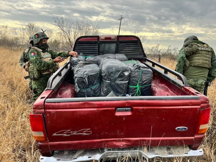 Militares hacen el primer aseguramiento de enervantes del año en dos municipios de Tamaulipas