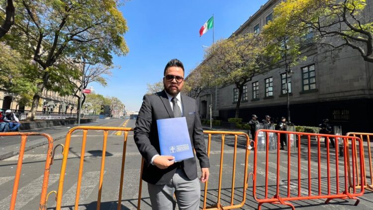 Abogados denuncian administrativamente a ministra Esquivel 