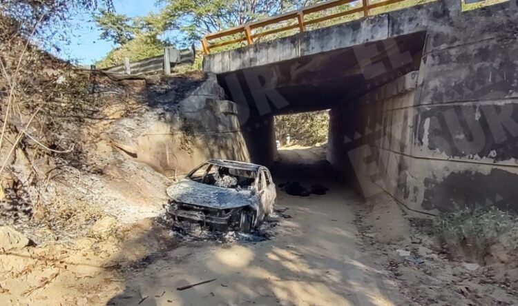 Encuentran hoy restos de 5 hombres desmembrados cerca de Acapulco; hallan 2 dos más bajo un puente