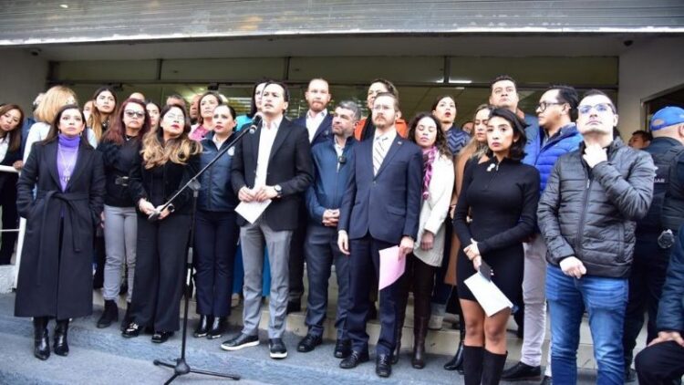 El PAN, en compañía de sobrina de Calderón, denuncia a Sheinbaum por ‘homicidio culposo’