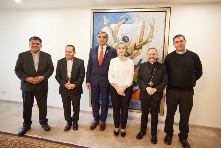 El gobernador Américo Villarreal se reúne con los obispos de Tamaulipas