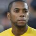 Juez prohíbe a Robinho, condenado por violación, salir de Brasil