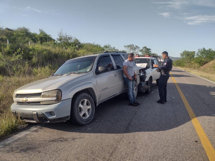Choque cerca de Aldama deja a una madre y dos hijos seriamente  lesionados; un conductor es detenido