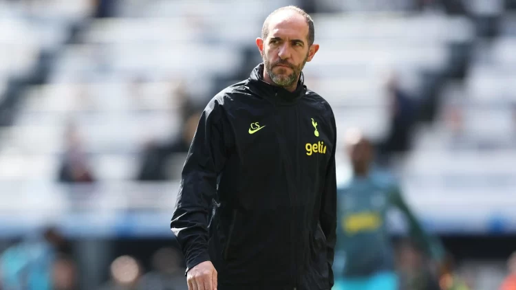 Destituye Tottenham a su entrenador interino Cristian Stellini