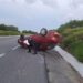 Un Chevrolet Aveo se vuelca en Libramiento San Fernando y ocupantes lo abandonan y huyen