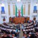 Diputados de la CDMX dejan a alumnos en libertad de ir a la escuela en pantalón o en falda