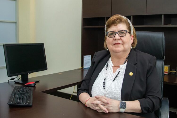 Prepara la UAT recertificación de sus centros de idiomas