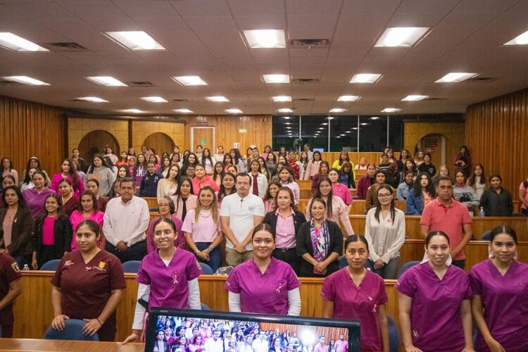 Promueve la UAT acciones en la lucha contra el cáncer de mama