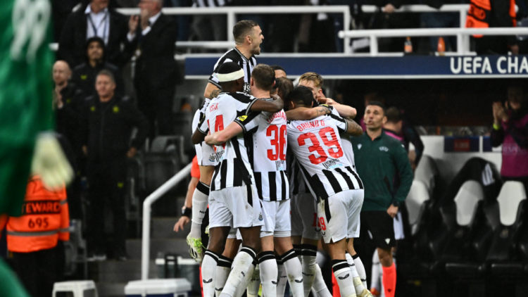 Newcastle zarandea 4-1 a PSG; City y Barcelona triunfan en Champions 