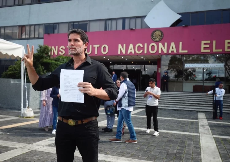 Verástegui, el tamaulipeco de la vela y el rosario ve alejarse la candidatura presidencial