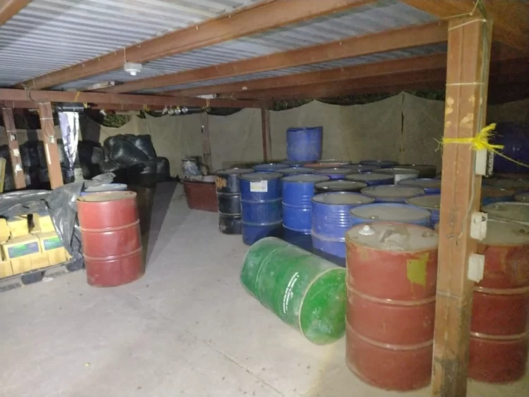 Elementos de la Sedena aseguran más de 60 toneladas de precursores químicos en Sonora