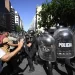 Enfermo de poder, Javier Milei cobrará a argentinos gastos de policías que utilice para reprimirlos