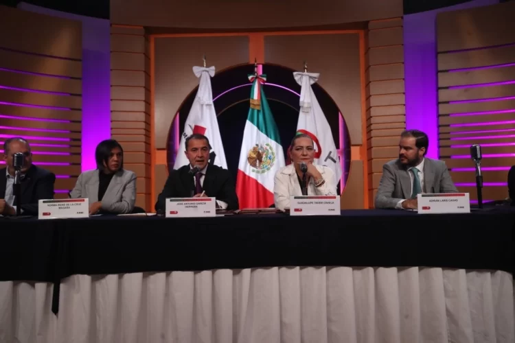 Fracasa boicot del PAN e INE  contra transmisión en cadena de La Hora Nacional