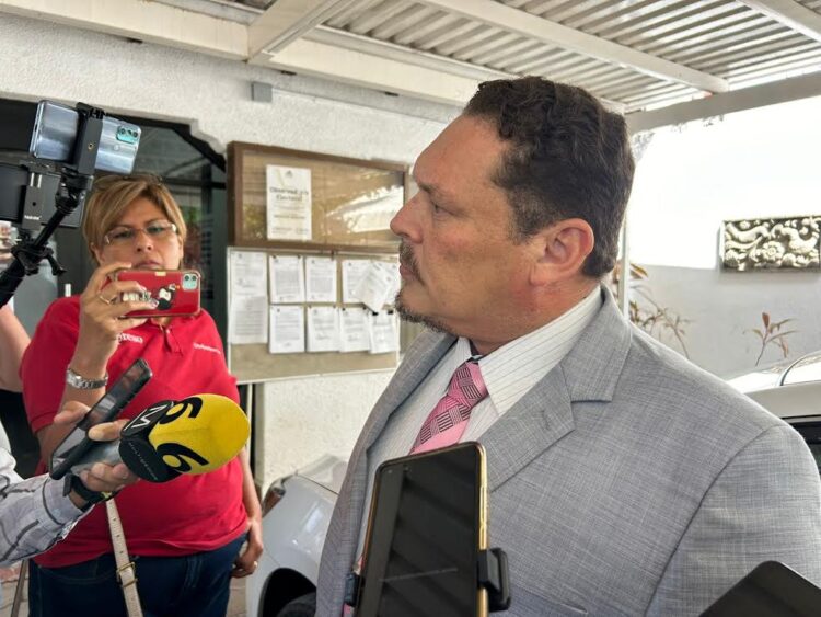 Dice el INE que alcalde de Reynosa no puede ser candidato porque cuenta con una orden de aprehensión