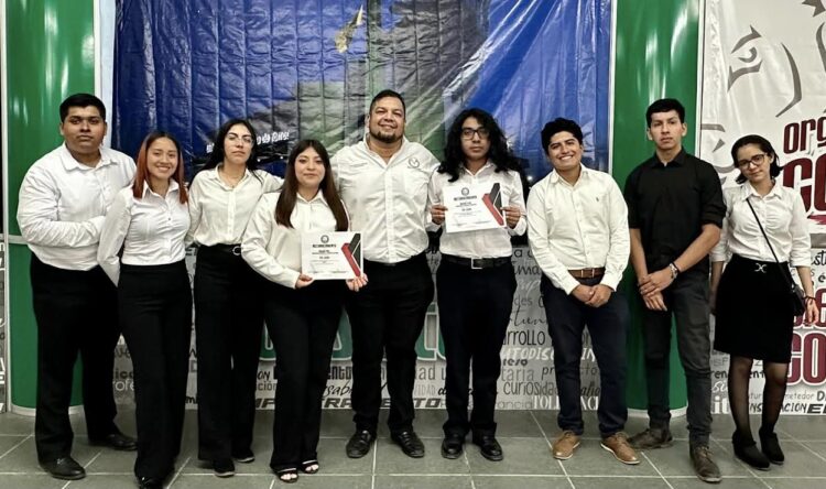 Obtiene la UAT primeros lugares en maratón de conocimientos de la ANFECA