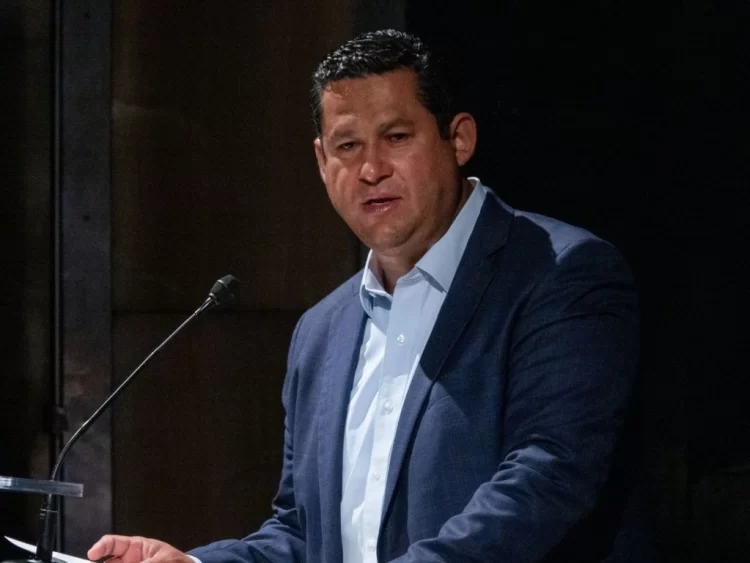 Advierte López Obrador que en Guanajuato Diego Sinhue ‘gobierna pero no manda’