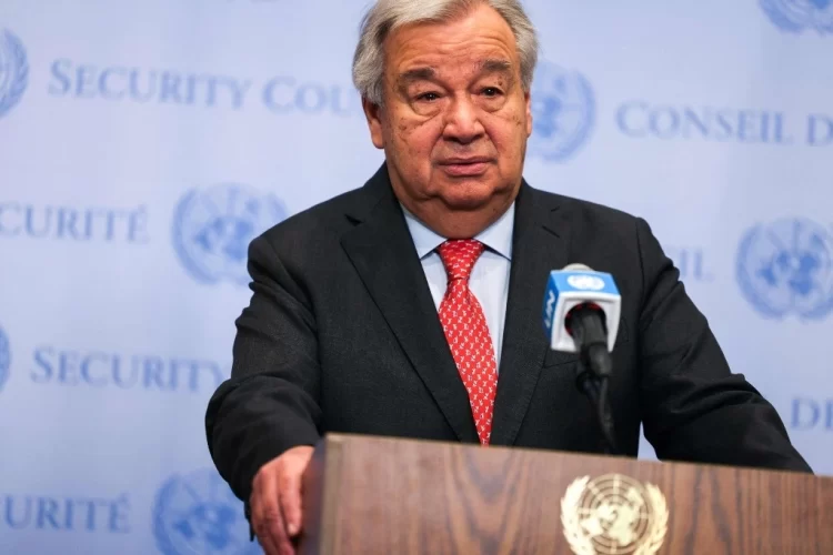 La ONU se dice ‘alarmada’ por irrupción policial en embajada de México en Ecuador
