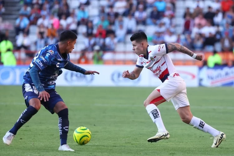 Chivas se lleva a su afición a Pachuca y apenas le gana 1-0