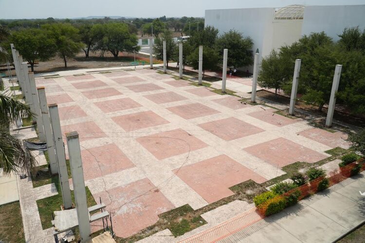 Impulsa Dámaso Anaya infraestructura y equipamiento de la UAT