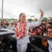 Claudia Sheinbaum y AMLO se reúnen a puerta cerrada en refinería Lázaro Cárdenas