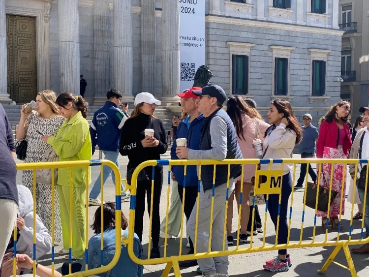 Voto de mexicanos España, Francia, EU y Canadá rebasa las expectativas del INE
