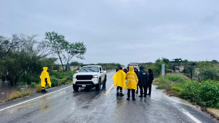 Se inunda carretera federal Villa de Casas-Soto la Marina; recomiendan utilizar carretera vieja