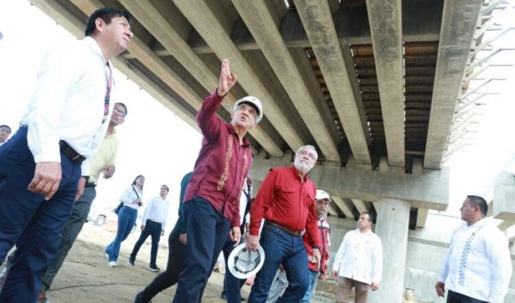 Supervisa Américo avances del Puente de la Esperanza y del nuevo hospital del ISSSTE