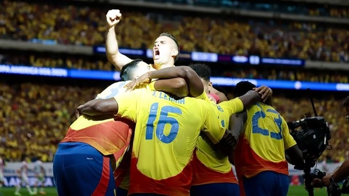Colombia debuta en la Copa América con triunfo 2-1 sobre Paraguay