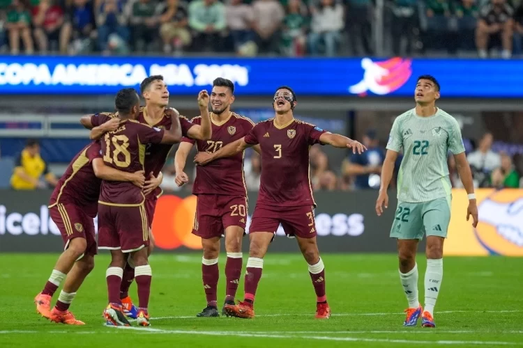 ‘Ratonazo’: El Tri cae rendido 1-0 ante Venezuela y pone un pie fuera de la Copa América