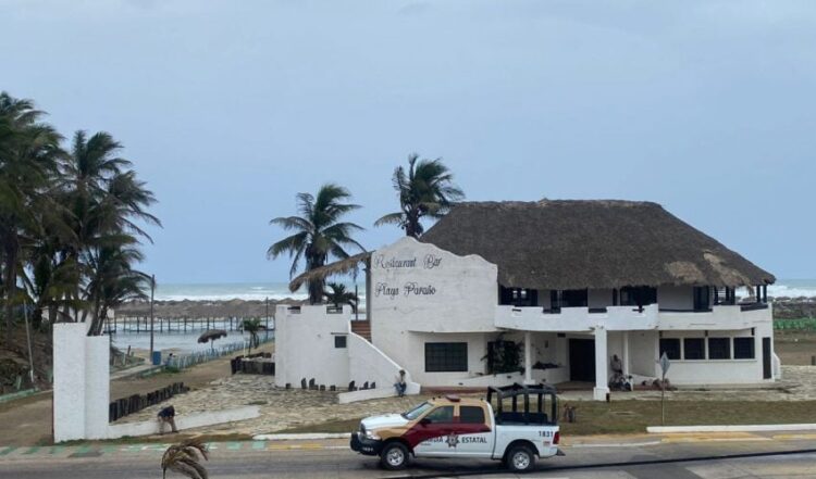 Llama Gobierno a turistas a no exponerse y respetar el cierre de playas por tormenta ‘Alberto’