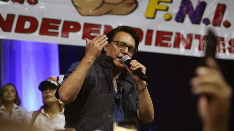 Dice testigo protegido que se pagaron 200 mil dólares por victimar al candidato presidencial de Ecuador