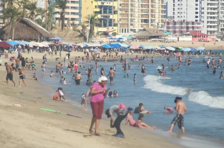 Un sismo de magnitud 5.4 sacude al puerto de Acapulco; no reportan víctimas ni daños serios
