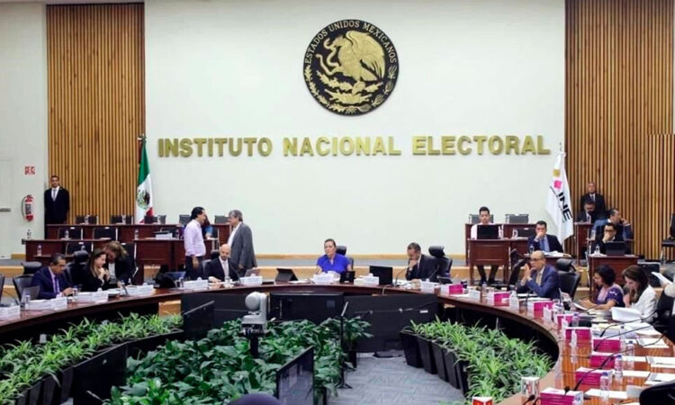 Remueve INE a presidenta del OPLE de Colima