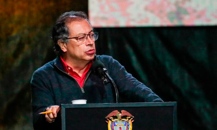 Afirma Petro que existen dudas electorales en Venezuela