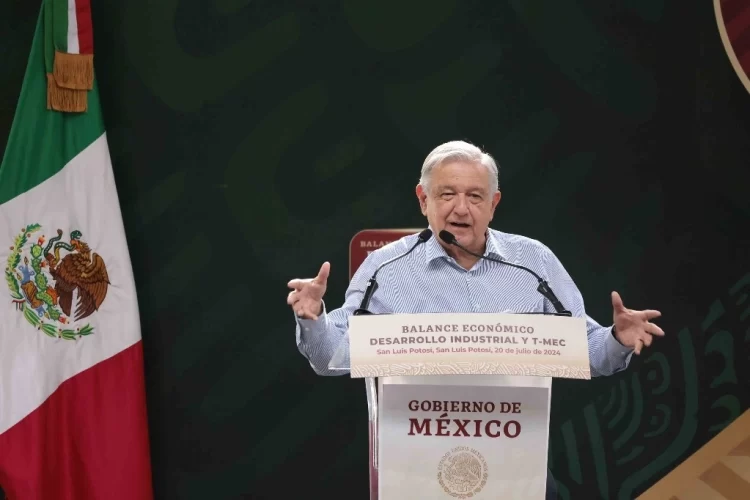 Dice AMLO que con la pobreza a la baja hay empresarios que han aumentado al doble su fortuna