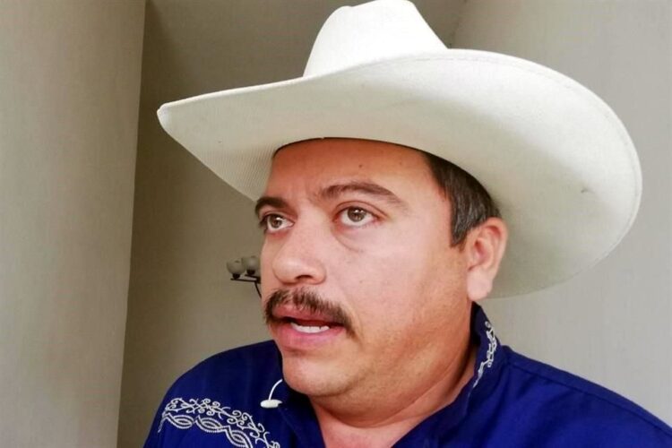 Intenta la UCD que Tamaulipas autorice regularizar autos ‘chocolates’ con acta notarial