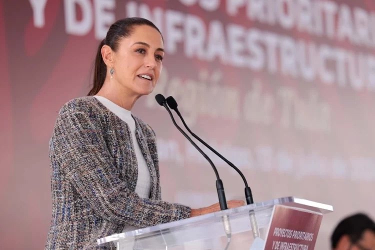 Claudia Sheinbaum se compromete a incrementar apoyos para estudiantes y escuelas públicas
